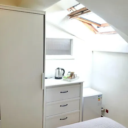 Apartament Mansarda Porta Venezia Mediolan